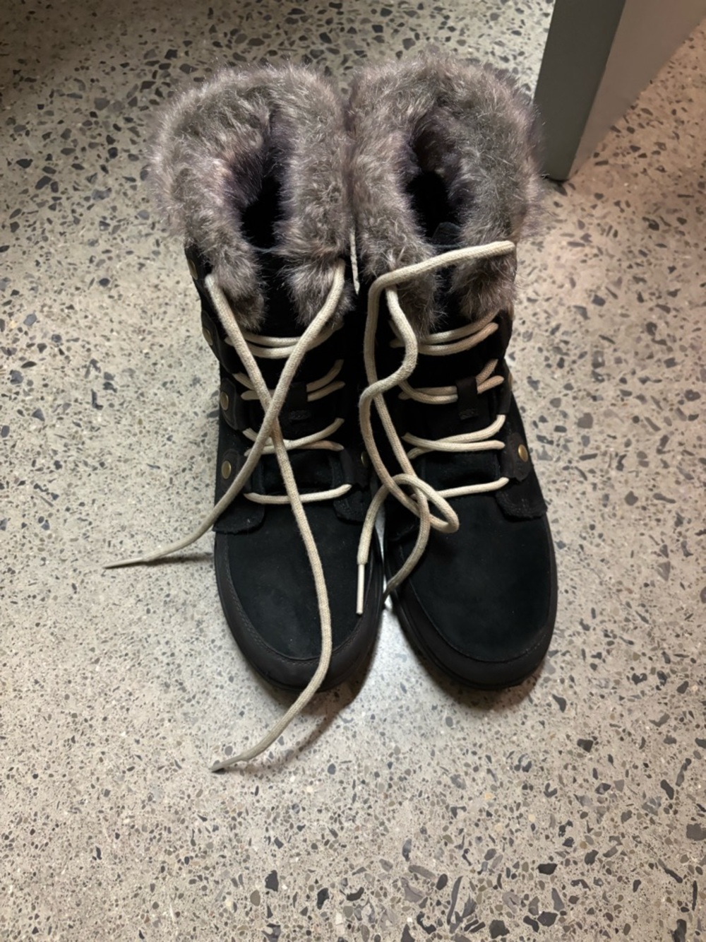 Sorel Women’s Black Faux Fur Lace-Up Winter Boots